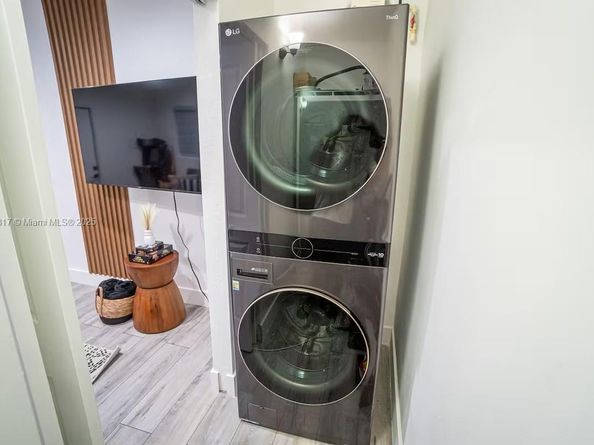 271 NW 143rd St, Miami FL 33168