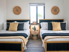 271 NW 143rd St, Miami FL 33168