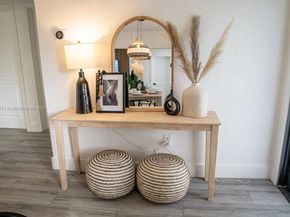 271 NW 143rd St, Miami FL 33168