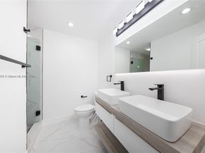 271 NW 143rd St, Miami FL 33168