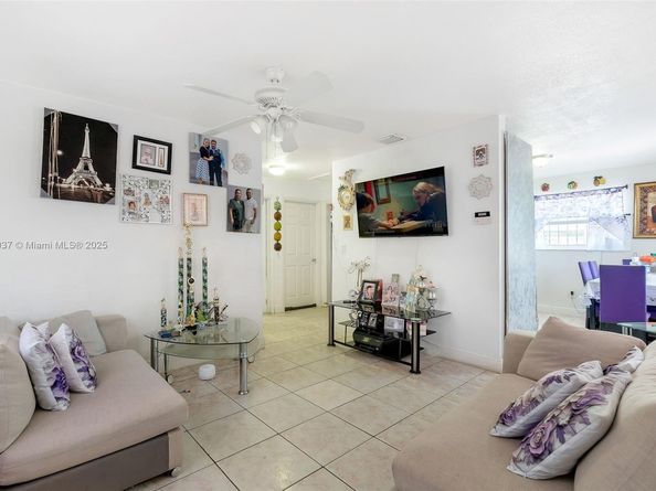 2311 NW 33rd St, Miami FL 33142