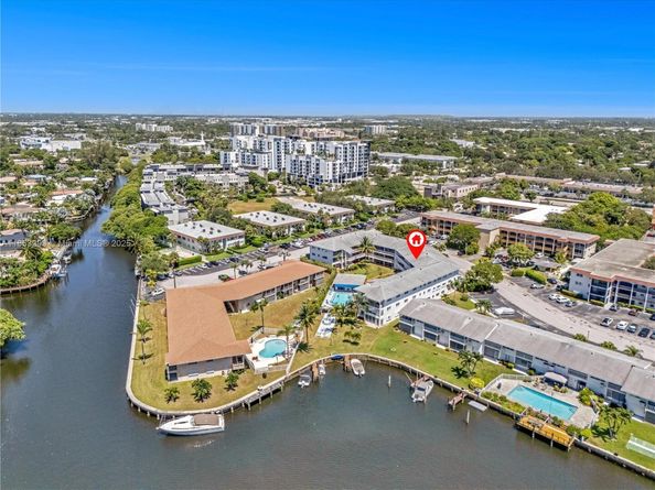 600 Pine Dr 111, Pompano Beach FL 33060