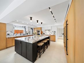 1815 Fairhaven Pl, Miami FL 33133