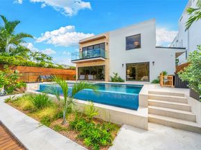 1815 Fairhaven Pl, Miami FL 33133