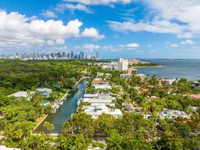 1815 Fairhaven Pl, Miami FL 33133