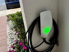 3328 W 114th Ter 3328, Hialeah FL 33018