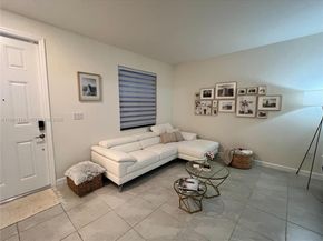 3328 W 114th Ter 3328, Hialeah FL 33018