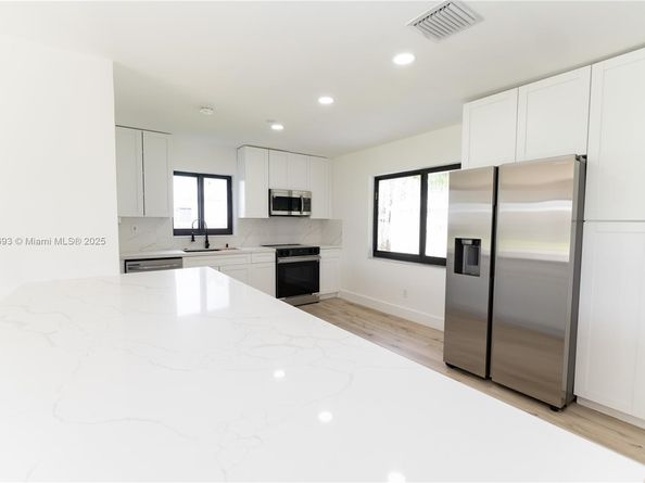 10441 SW 50th Ter, Miami FL 33165