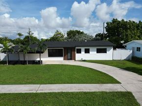 10441 SW 50th Ter, Miami FL 33165