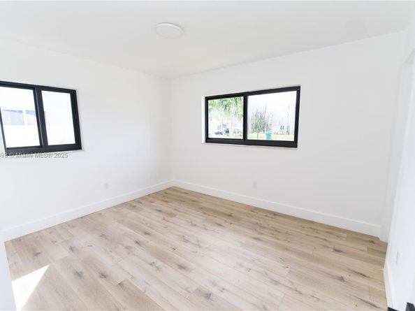 10441 SW 50th Ter, Miami FL 33165