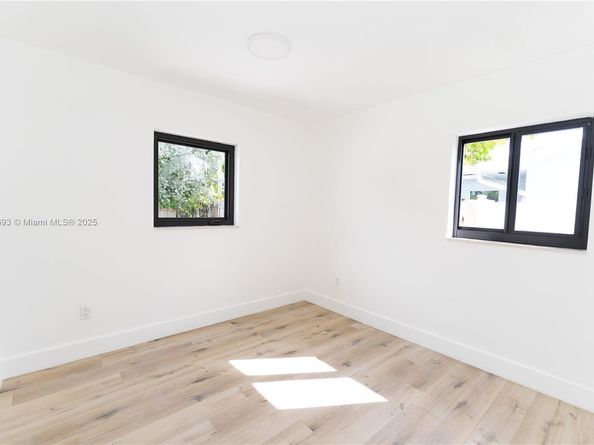 10441 SW 50th Ter, Miami FL 33165