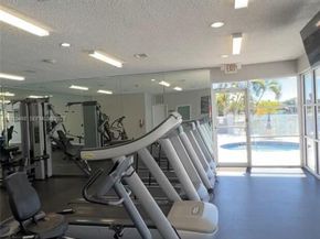 8640 SW 212th St 303, Cutler Bay FL 33189