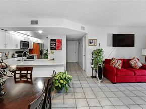 8640 SW 212th St 303, Cutler Bay FL 33189