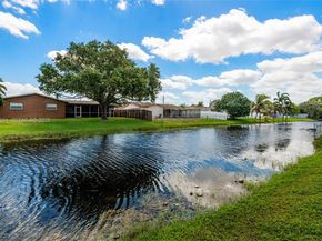401 NW 93rd Ave, Pembroke Pines FL 33024
