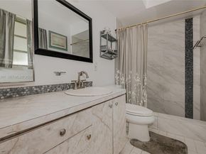 401 NW 93rd Ave, Pembroke Pines FL 33024