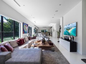 7360 SW 53rd Pl, Miami FL 33143