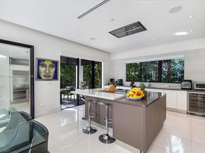 7360 SW 53rd Pl, Miami FL 33143