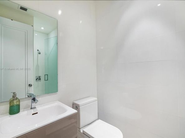 7360 SW 53rd Pl, Miami FL 33143