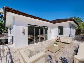 7360 SW 53rd Pl, Miami FL 33143