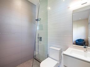 7360 SW 53rd Pl, Miami FL 33143