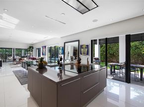7360 SW 53rd Pl, Miami FL 33143