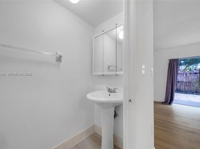 14260 SW 121st Pl 11, Miami FL 33186