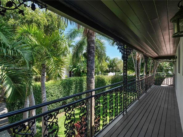 100 E Dilido Dr, Miami Beach FL 33139
