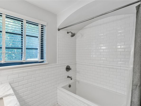 100 E Dilido Dr, Miami Beach FL 33139