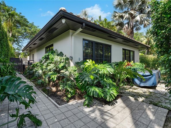 100 E Dilido Dr, Miami Beach FL 33139