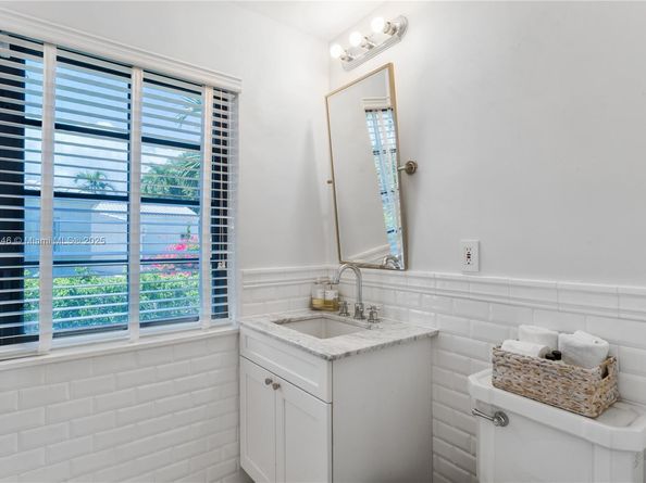 100 E Dilido Dr, Miami Beach FL 33139