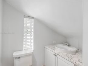 100 E Dilido Dr, Miami Beach FL 33139
