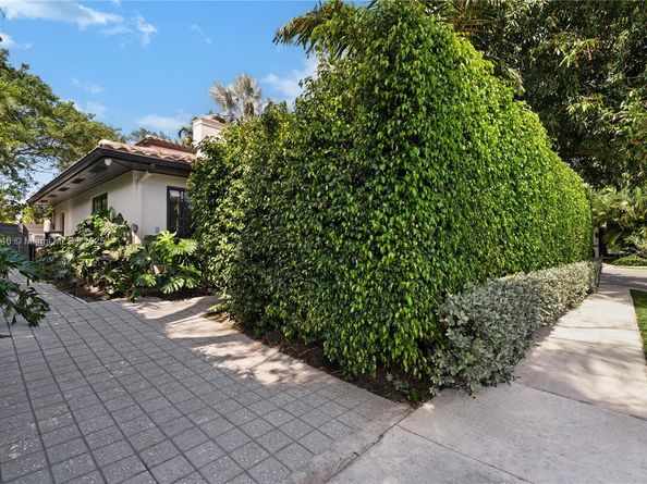 100 E Dilido Dr, Miami Beach FL 33139
