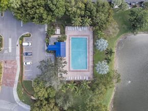 3325 Cabaret Ln, Margate FL 33063