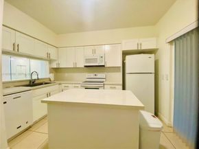 3325 Cabaret Ln, Margate FL 33063