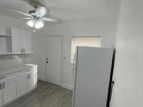 6920 NW 6th Ct, Miami FL 33150