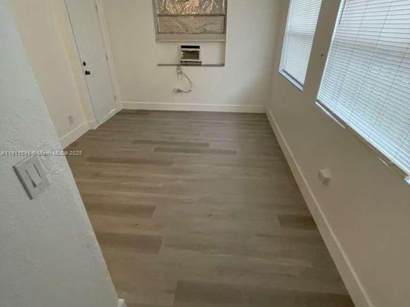 6920 NW 6th Ct, Miami FL 33150