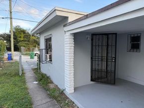 6920 NW 6th Ct, Miami FL 33150
