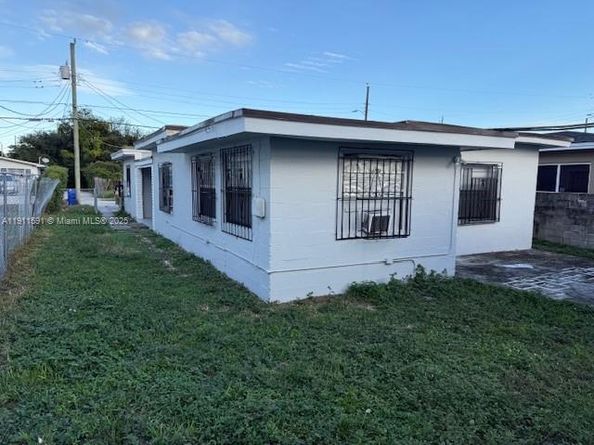 6920 NW 6th Ct, Miami FL 33150