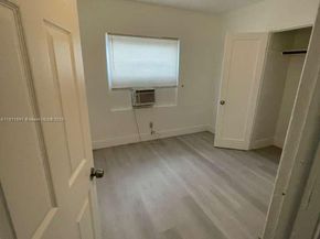 6920 NW 6th Ct, Miami FL 33150