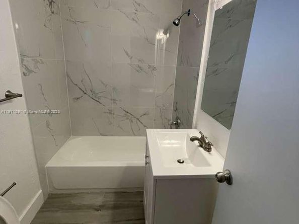 6920 NW 6th Ct, Miami FL 33150