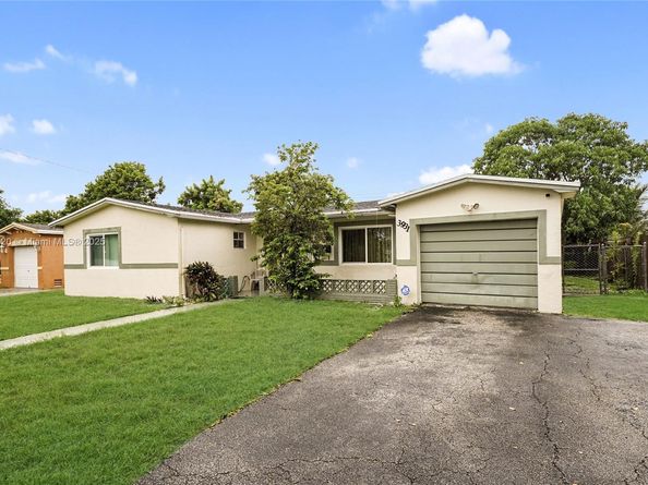 3931 NW 32nd Ave, Lauderdale Lakes FL 33309