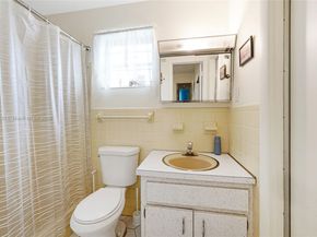 3931 NW 32nd Ave, Lauderdale Lakes FL 33309