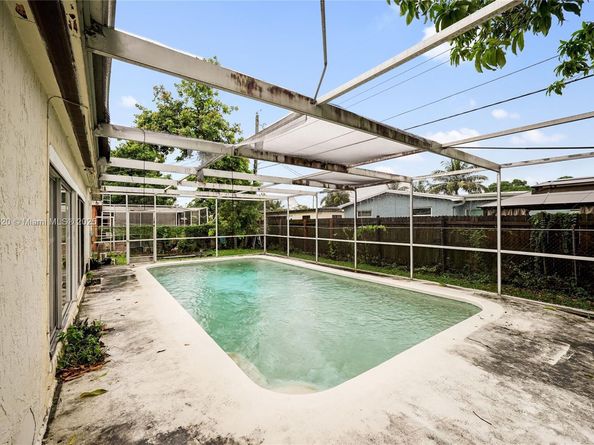 3931 NW 32nd Ave, Lauderdale Lakes FL 33309
