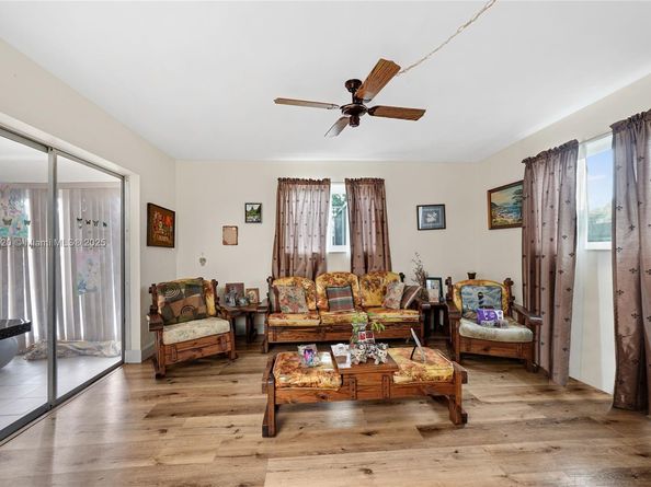 3931 NW 32nd Ave, Lauderdale Lakes FL 33309