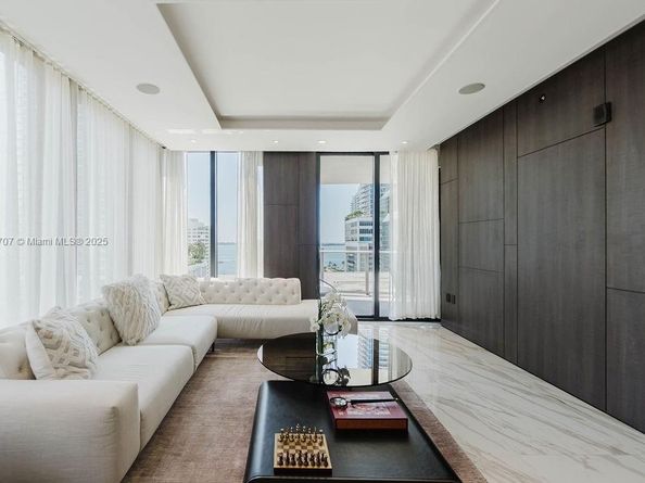 1010 Brickell Ave 1501, Miami FL 33131