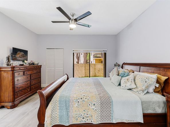 13044 SW 88th Ter N 105, Miami FL 33186