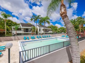 13044 SW 88th Ter N 105, Miami FL 33186