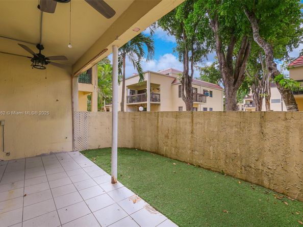 13044 SW 88th Ter N 105, Miami FL 33186