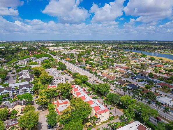 13044 SW 88th Ter N 105, Miami FL 33186
