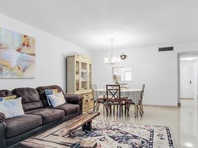 4000 NW 44th Ave 306, Lauderdale Lakes FL 33319